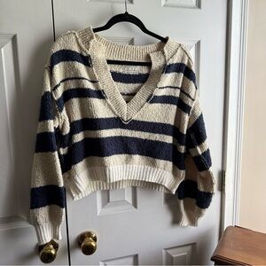 urban outfitters v neck chunky cozy knit striped cream and navy sweater